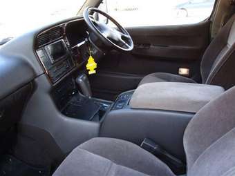2001 Toyota Hiace Pictures