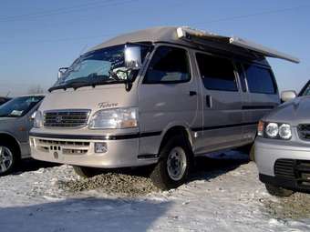 2001 Toyota Hiace Photos