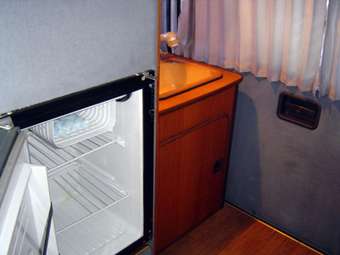 2001 Toyota Hiace Pictures