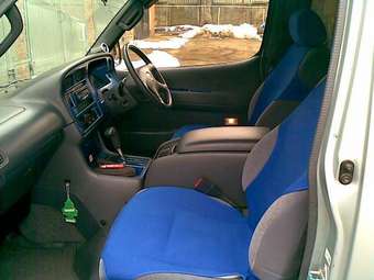 2001 Toyota Hiace Photos