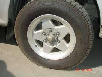 2001 Toyota Hiace Pictures