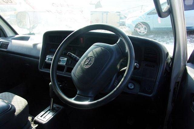 2002 Toyota Hiace