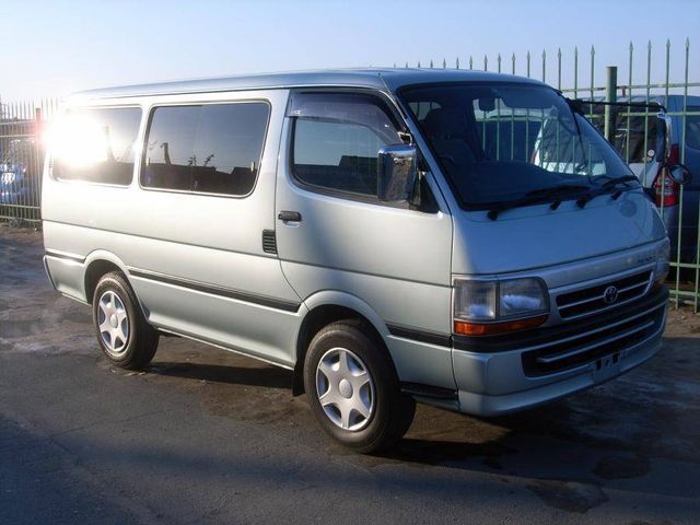 2002 Toyota Hiace