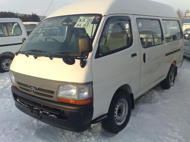 2002 Toyota Hiace