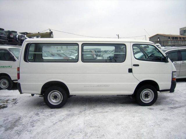 2002 Toyota Hiace