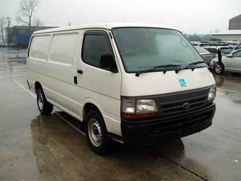 2002 Toyota Hiace Photos