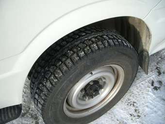 2002 Toyota Hiace Pictures