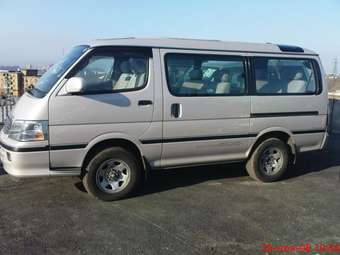 2002 Toyota Hiace Photos