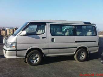 2002 Toyota Hiace Photos