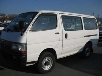 2002 Toyota Hiace Pictures