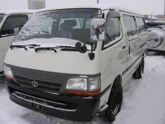 2002 Toyota Hiace Pics