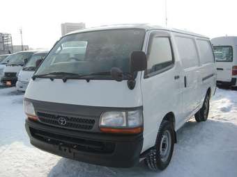 2002 Toyota Hiace Photos