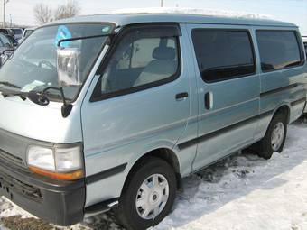 2002 Toyota Hiace Pics