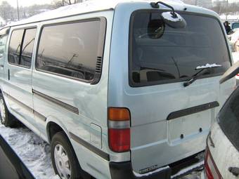 2002 Toyota Hiace Pictures