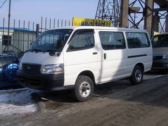 2002 Toyota Hiace Photos