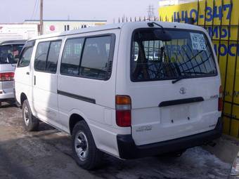 2002 Toyota Hiace Photos