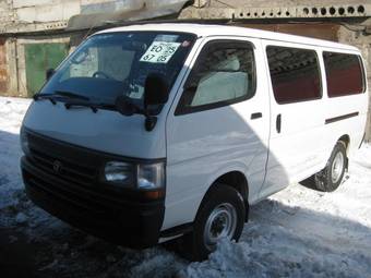 2002 Toyota Hiace Pics