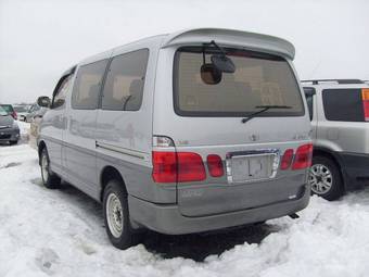 2002 Toyota Hiace Pictures