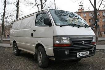 2002 Toyota Hiace Photos