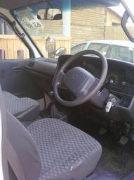 2002 Toyota Hiace Photos