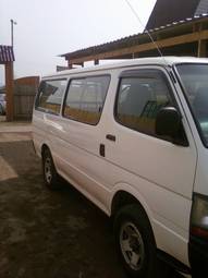 2002 Toyota Hiace Pictures