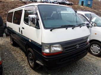 2002 Toyota Hiace Photos