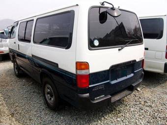 2002 Toyota Hiace Photos