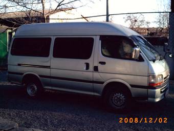 2002 Toyota Hiace Pictures