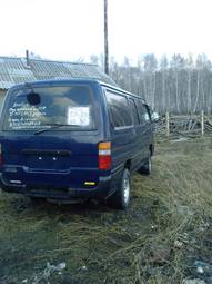 2002 Toyota Hiace Pictures