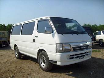2002 Toyota Hiace Photos
