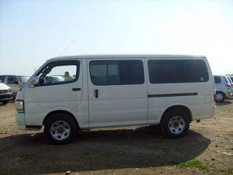 2002 Toyota Hiace Photos