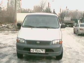 2002 Toyota Hiace Photos