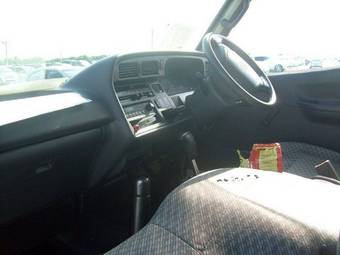 2002 Toyota Hiace Wallpapers