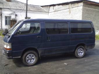 2002 Toyota Hiace Photos