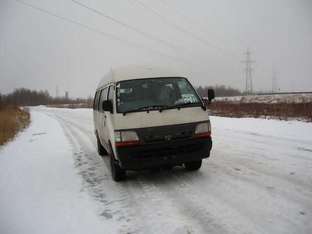 2003 Toyota Hiace