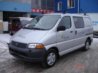 2003 Toyota Hiace