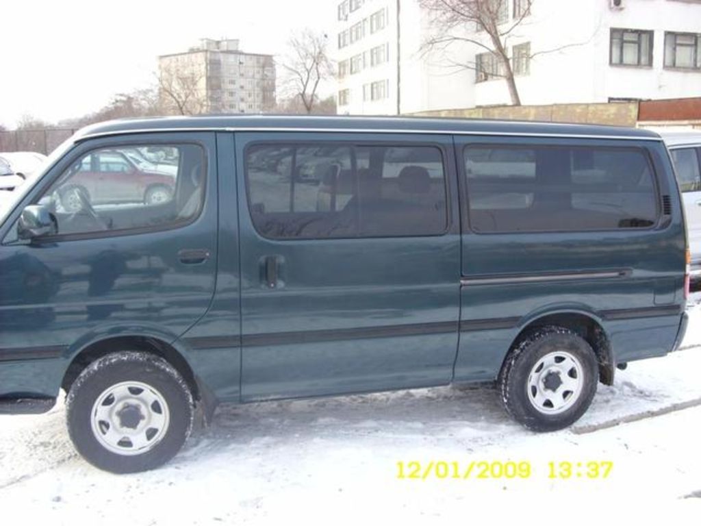 2003 Toyota Hiace