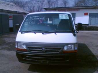 2003 Toyota Hiace