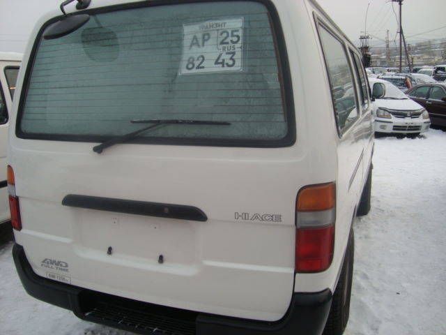 2003 Toyota Hiace
