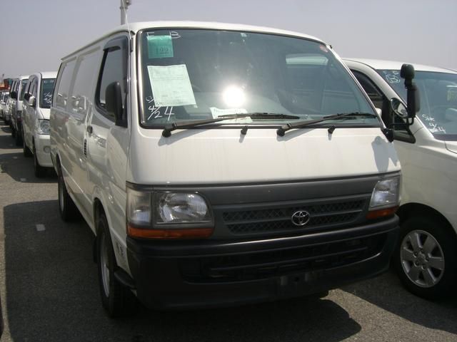 2003 Toyota Hiace