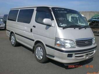 2003 Toyota Hiace Pictures