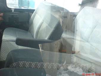 2003 Toyota Hiace Pictures