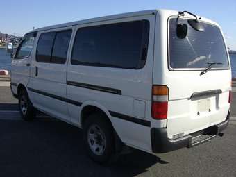 2003 Toyota Hiace Photos