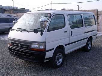 2003 Toyota Hiace Photos