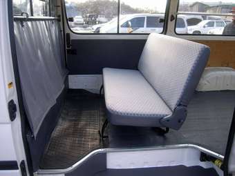 2003 Toyota Hiace Photos