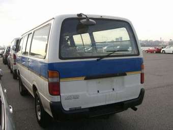 2003 Toyota Hiace Pics