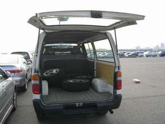 2003 Toyota Hiace Photos