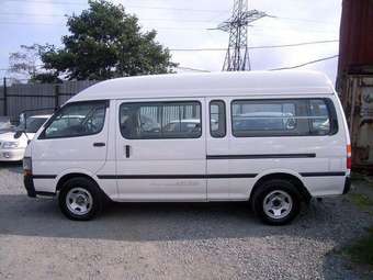 2003 Toyota Hiace Images