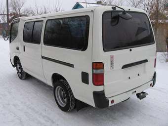 2003 Toyota Hiace Pictures