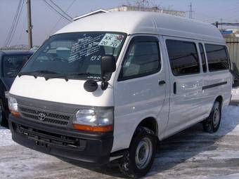 2003 Toyota Hiace Pictures